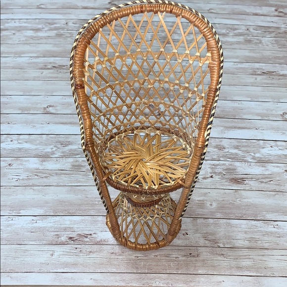 Other - Vintage Mini Peacock Chair